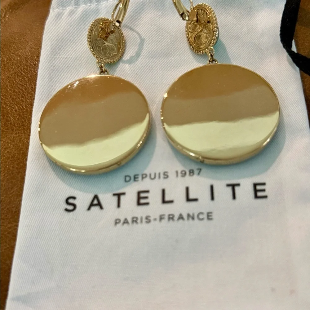 NWOT Satellite Paris earrings from the Amelita collection